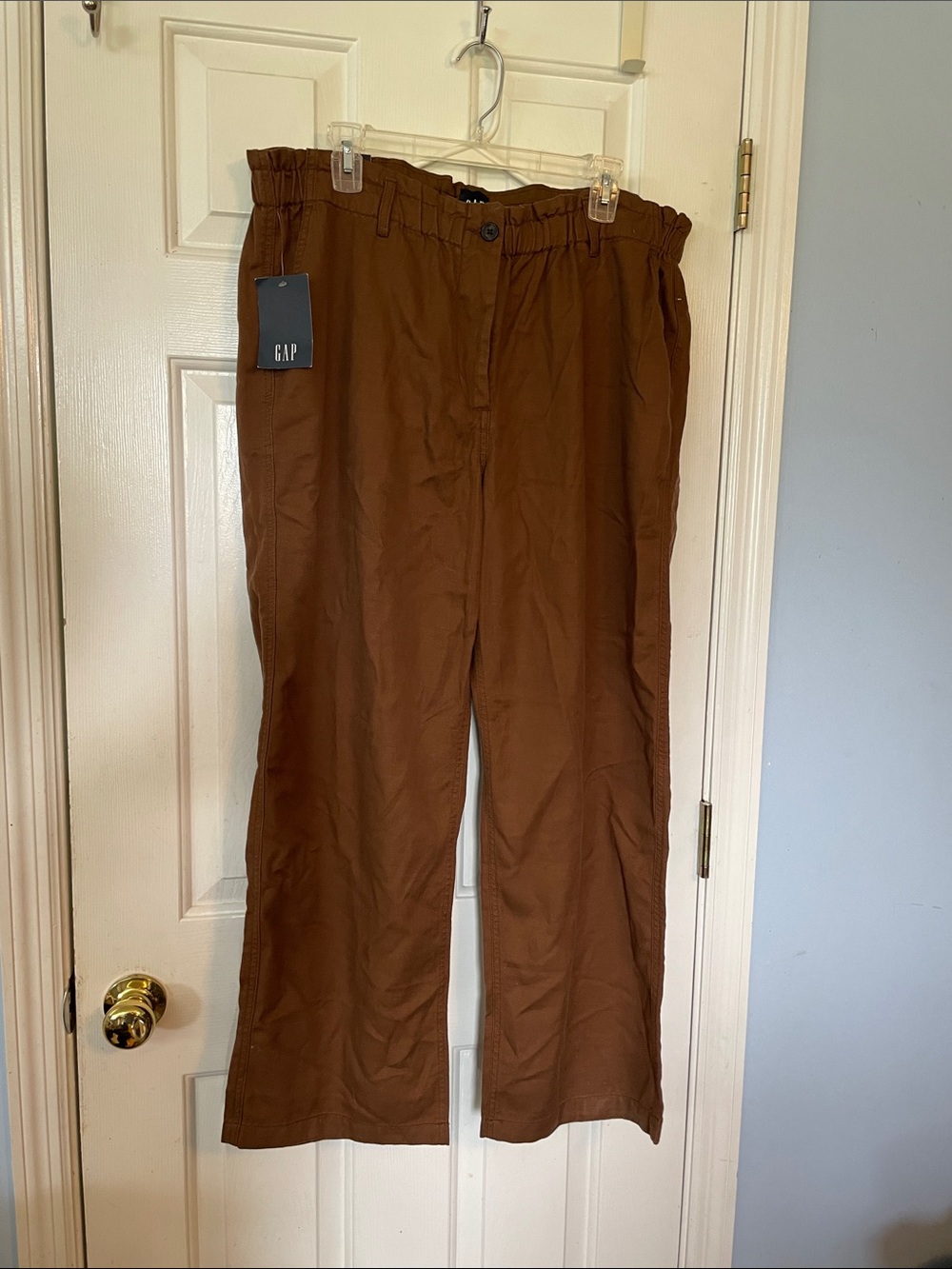 GAP Women’s Rust Brown Straight-Leg Chinos